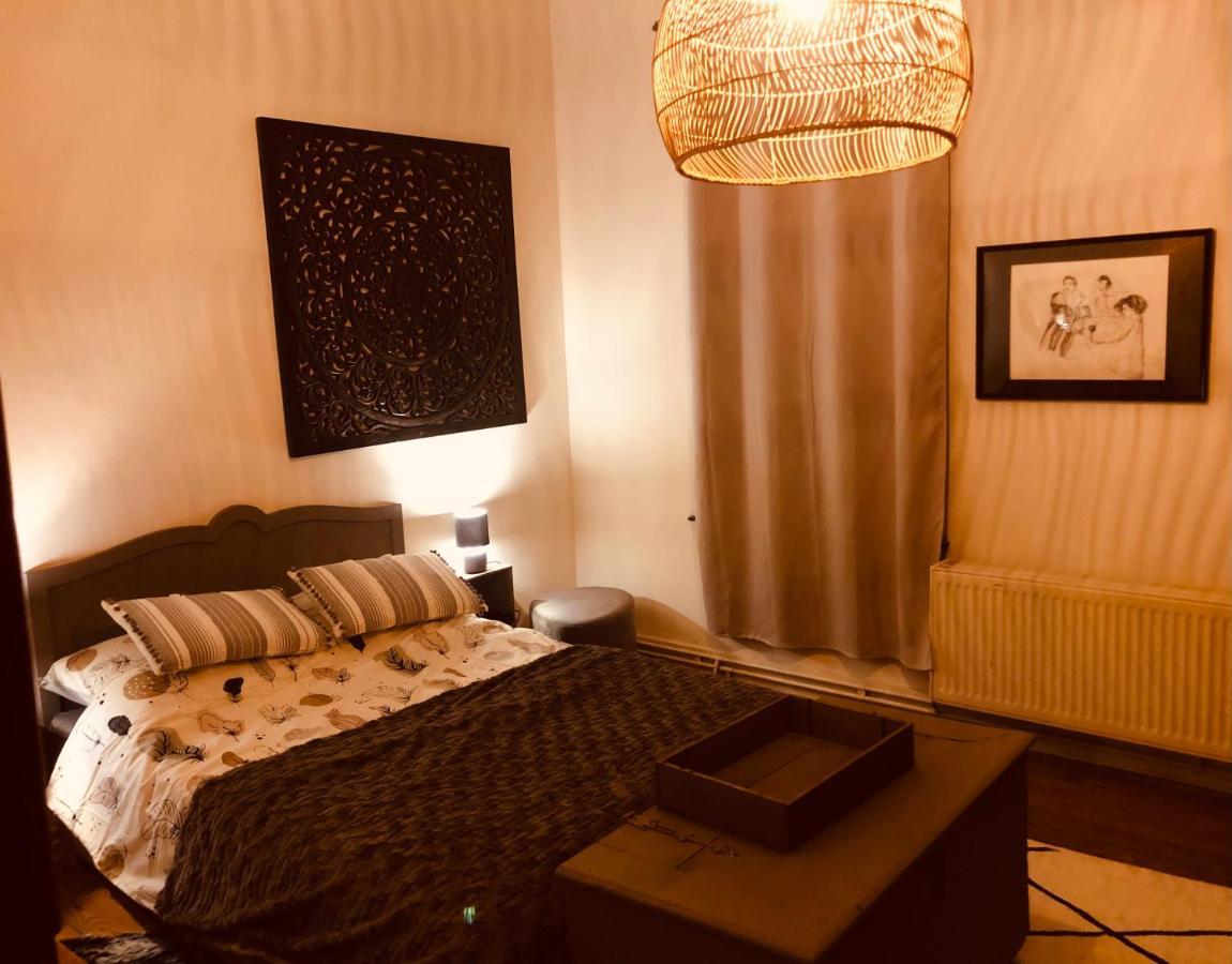 La Mosane Bed & Breakfast โพรฟงเดอวีลล์ ภายนอก รูปภาพ